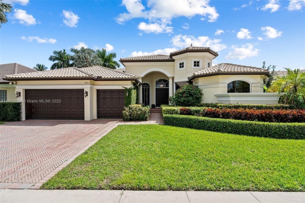 100 Snowy Owl Terrace, Plantation FL — Mediterranean estate sold for $1,580,000